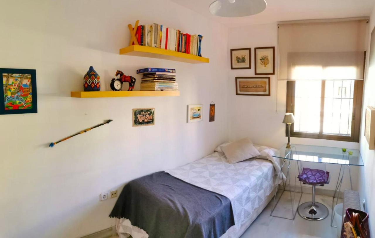Habitacion Agradable Con Bano Individual Sevilha Exterior foto